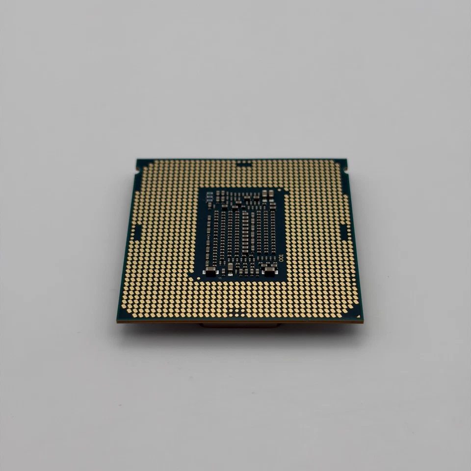 Processore Intel Core i7-8700K (3,7 GHz, 6 core, LGA 1151) SR3QR - Immagine 2 di 2