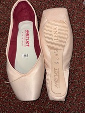 Merlet Lena LV 21 D 3/4 H pointe shoes