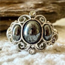 Avon Silver Tone Cocktail Ring Oval Gray Hema...