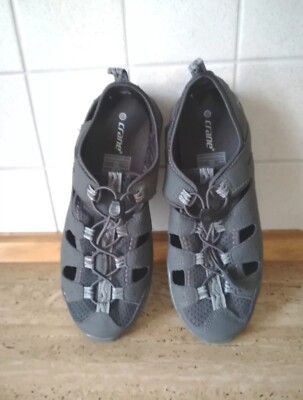 Gr. 37, Sandalen, Crane, grau, neu