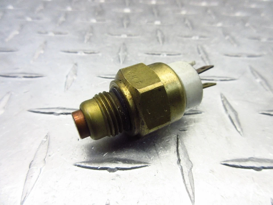 95-99 Kawasaki Ninja ZX600 ZX 600 ZX6 1995 FABRICANTE DE EQUIPOS ORIGINALES INTERRUPTOR DE SENSOR DE TEMPERATURA Foto 2 de 4