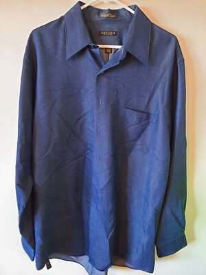 Van Heusen Shirt Button Up Men's Size Large 16-16.5 Long Sleeve Solid Blue--EUC