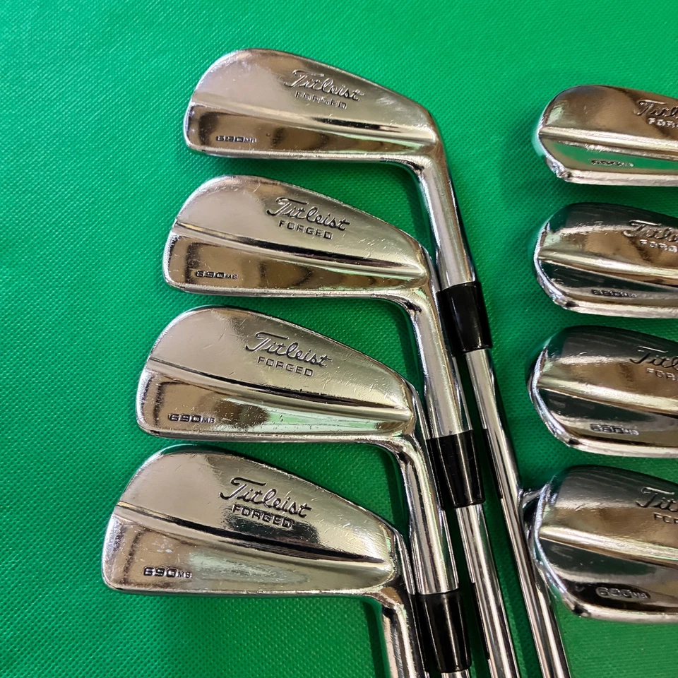 Titleist 690 MB Iron Set 8pcs 3-Pw Flex S Stiff Dynamic Gold S300 Golf Clubs - Image 3 of 4