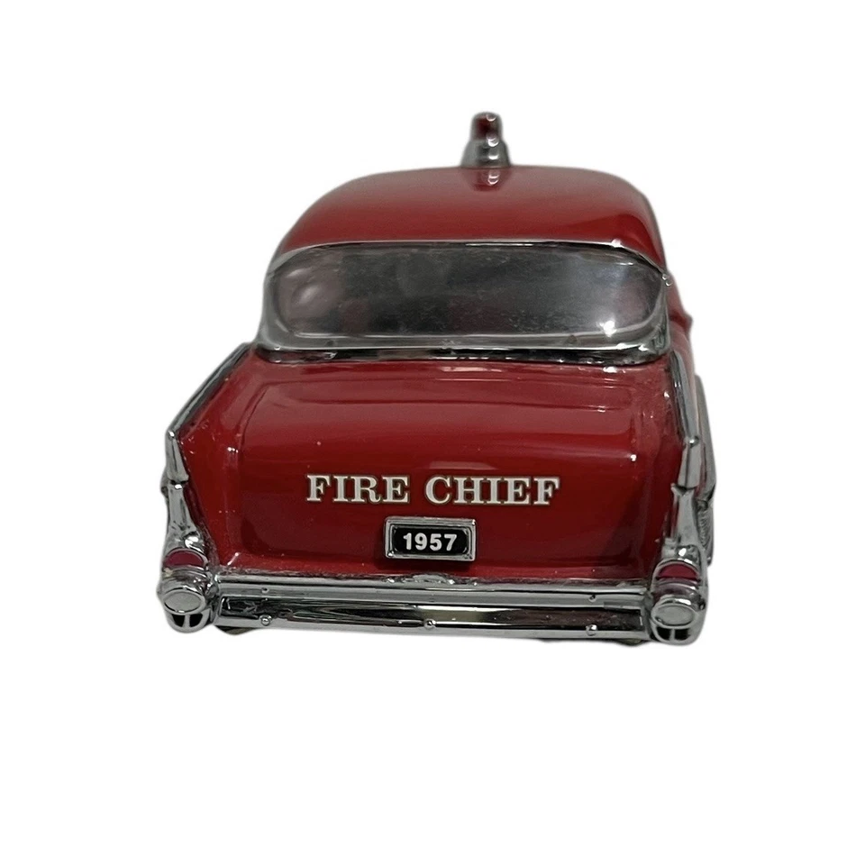 1957 Chevy Bel Air Fire Chief Car Franklin Mint 1/43 Diecast Red Opening Doors - Image 4 of 4
