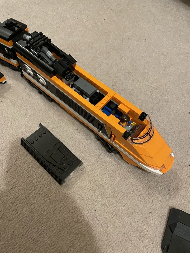 LEGO Creator 10233 Horizon Express, photo 4 of 5