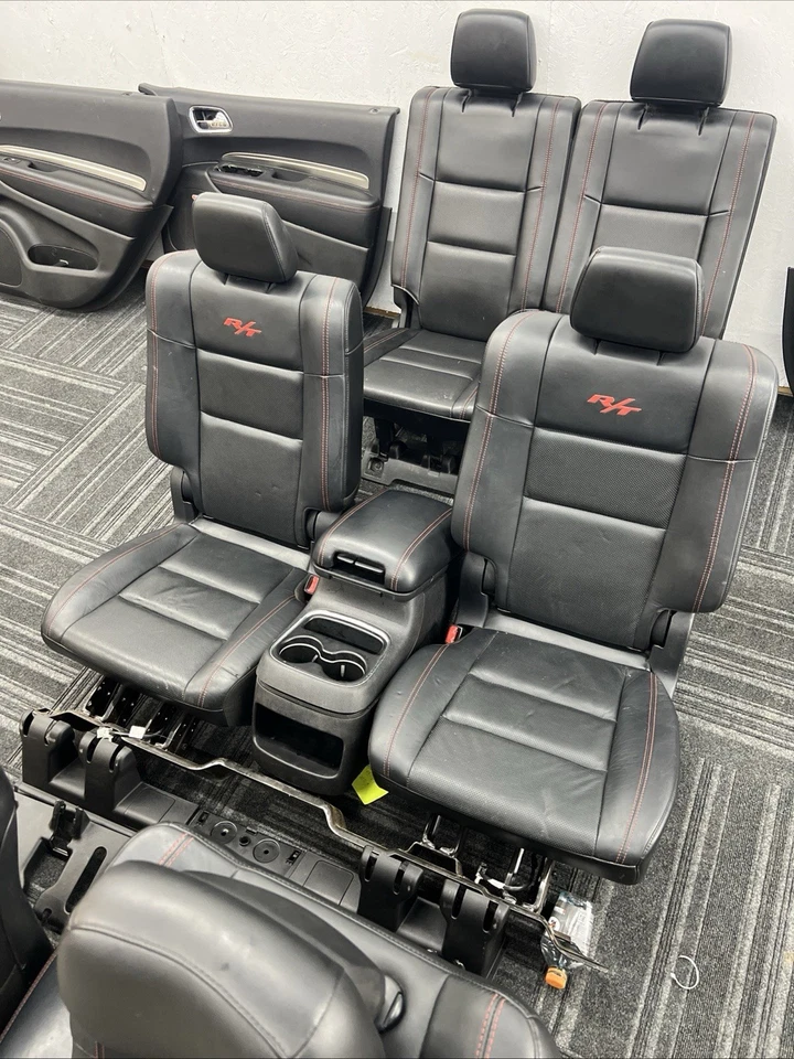 2017 DODGE DURANGO Conjunto de Assento Interior de Couro Preto RT com 3ª Linha, Painéis, Consol - Imagem 4 de 4