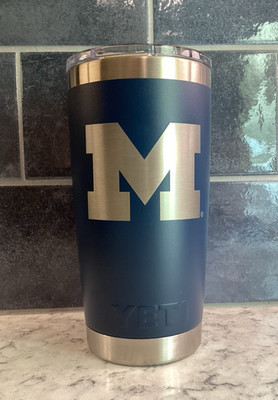YETI RAMBLER University of Michigan 20oz. Tumbler NAVY with Silver M  *NEW*
