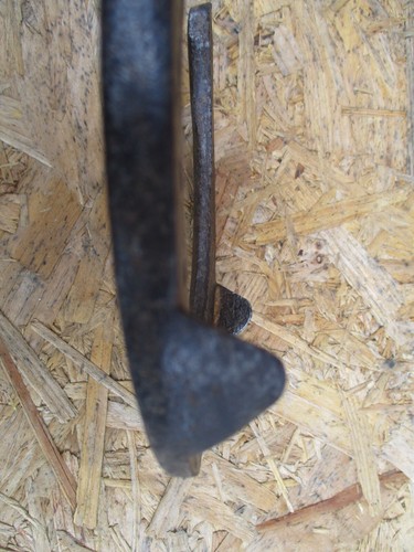 Vintage Retro Horse Shoe - Blacksmith Made - Garden Art Item - Patina/Rust/Age - Picture 8 of 11