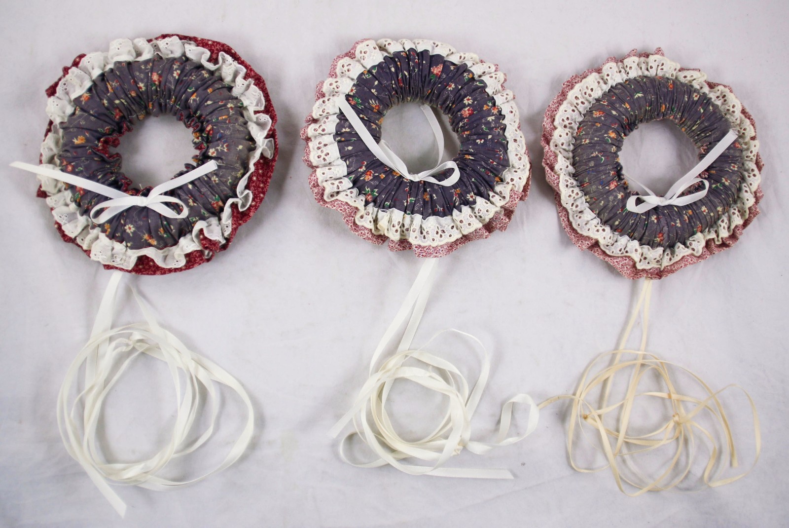 3 Fabric Wreaths With Ribbon Christmas Ornament Holiday Decoration