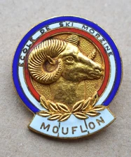Insigne, broche de l'école de ski français de MORZINE ESF, le Mouflon, FIA Lyon