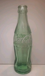 Vintage 60's Mexican  Coca-Cola  Green Glass "Skirt"  6.5 Oz Bottle In Spanish
