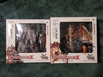 Revoltech Yamaguchi No.121 & 123 Hunter Swordsman & Liolaeus