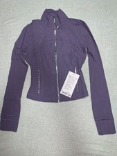 Lululemon NWT Define Cropped Jacket Nulu 4 Grape Mist/Mirror Silver/Mirror Silve