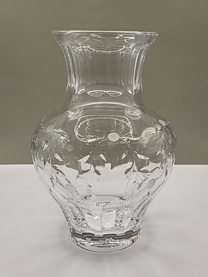 Vintage William Yeoward Cotswold Muster Kristallvase 8,25 cm hoch signiert.