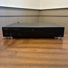 Teac CD-P650 Home Audio CD Player w/USB iPod Digital Interface