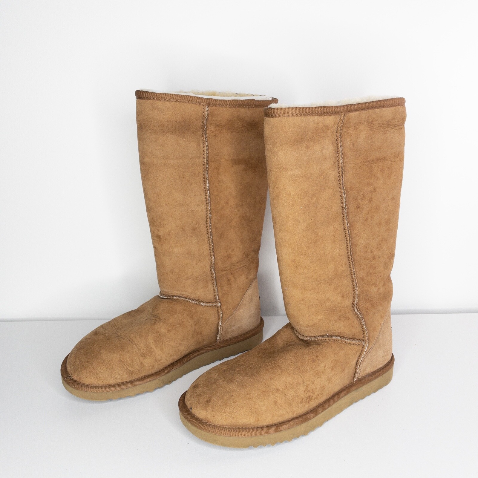 ugg sn 5815