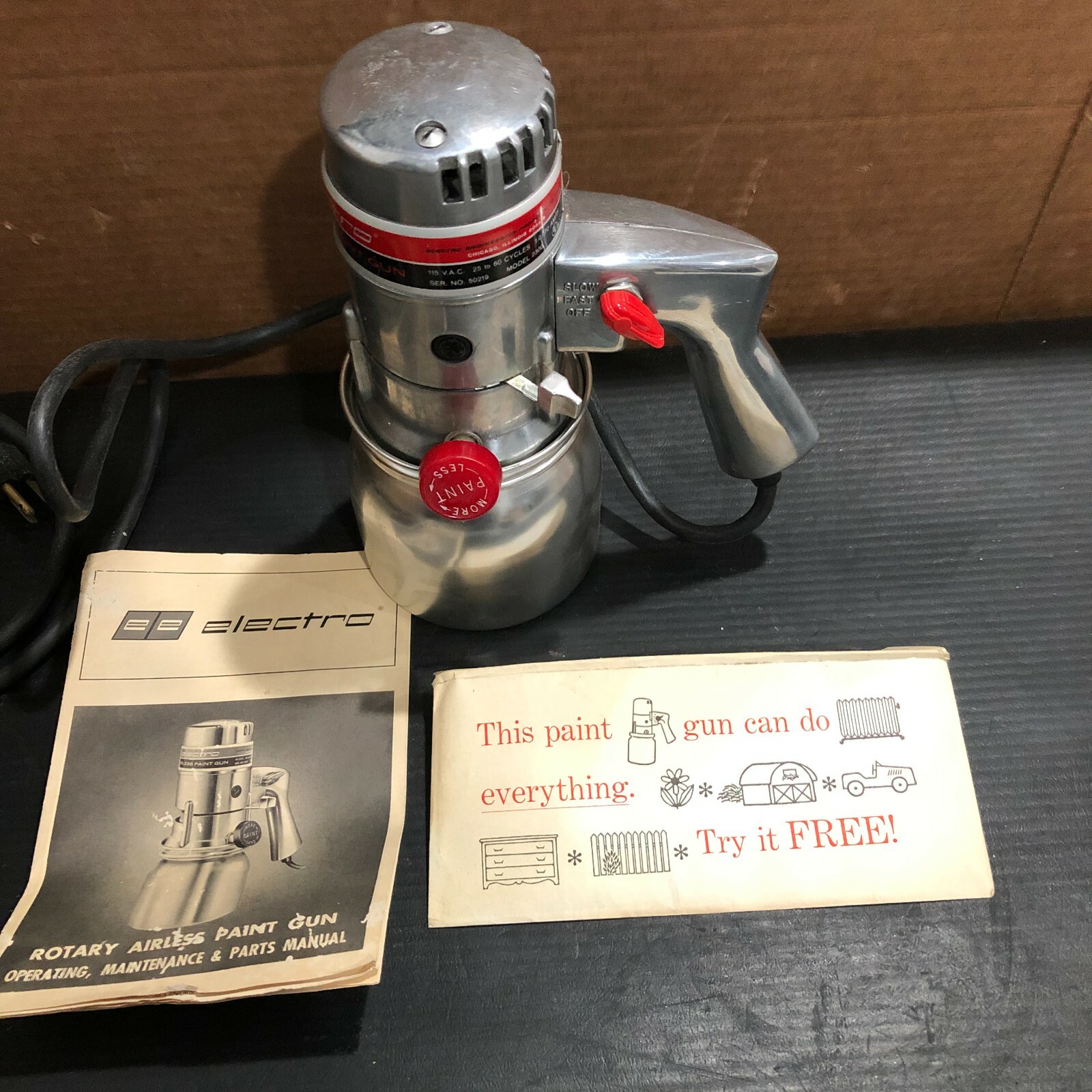 VINTAGE ELECTRO ROTARY AIRLESS PAINT SPRAY GUN MODEL 2300, FREE
