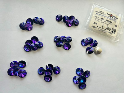 Estate Lot: Swarovski  Rivoli Heliotrope (HEL) 12mm 40 Crystals Foil Back 1122