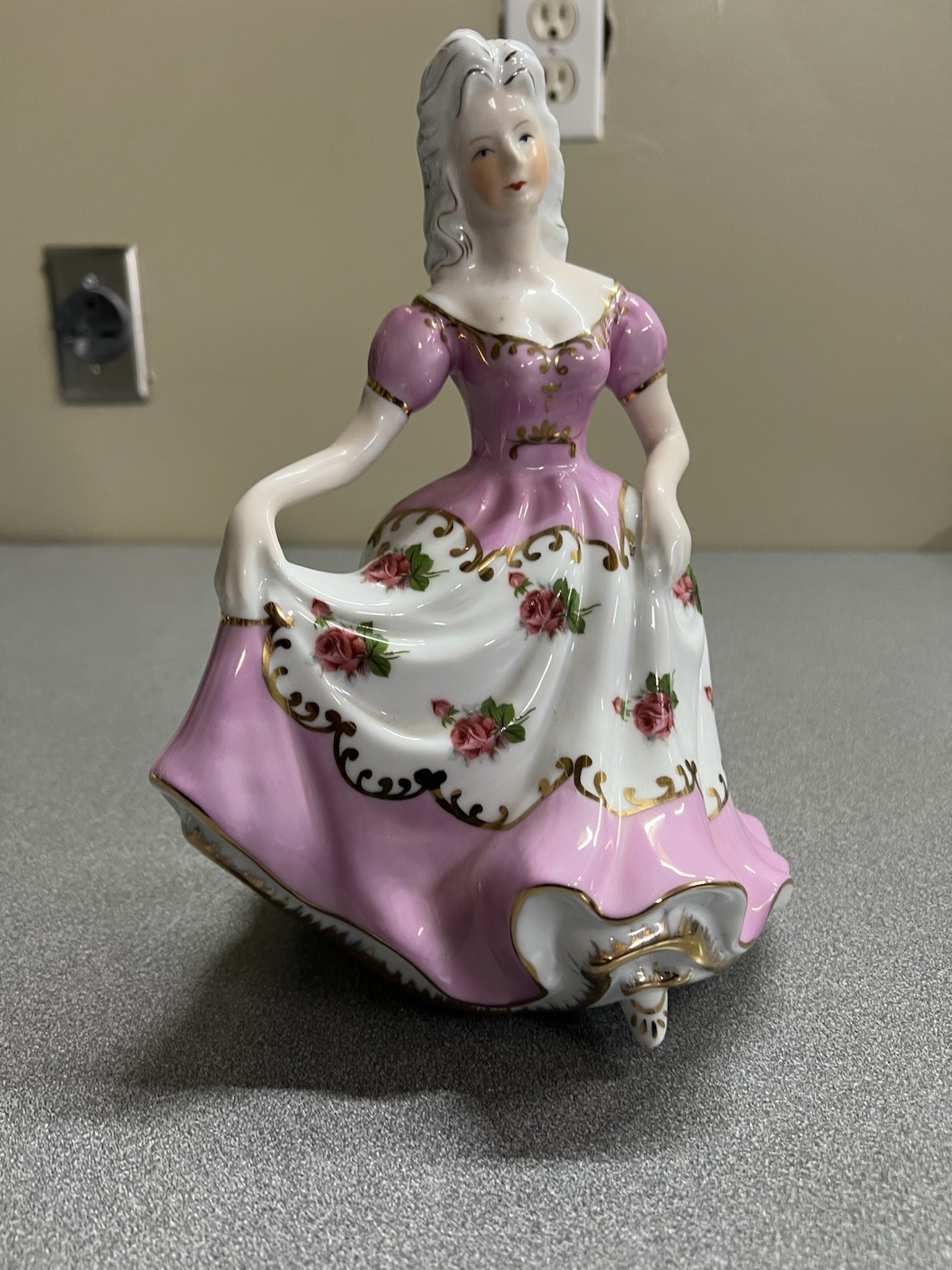 10” Porcelain Victorian Musical Hand Painted Dancing Lady Figurine