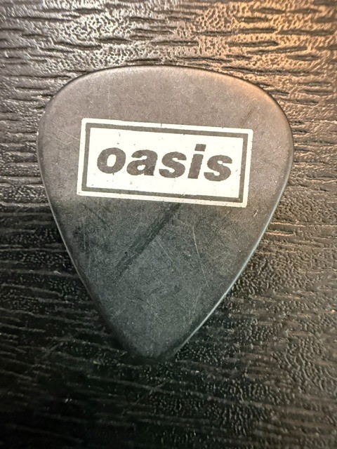 OASIS    /   TOUR  GUITAR PICK