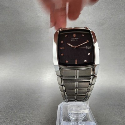 CITIZEN Eco-Drive Tank ソーラークォーツ時計 Citizen Eco-Drive Tank Watch Men 31mm Black Dial Silver Tone E111