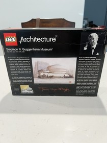 LEGO Architecture Solomon R. Guggenheim Museum 21004 208 Pieces Boxed
