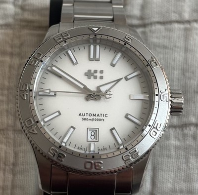 Christopher Ward C60 Trident Mk3 Pro 300 Atoll Shark White