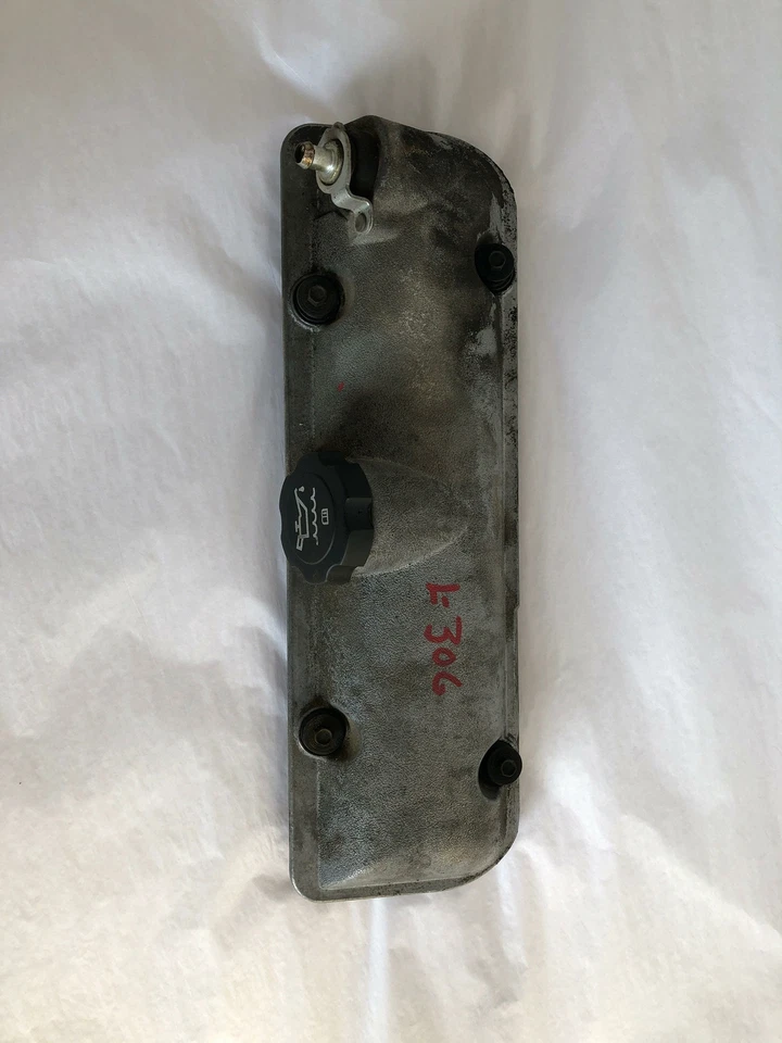 Cubierta de válvula de motor Chevrolet Equinox 2005-2009 lado izquierdo del conductor LH G Foto 2 de 4