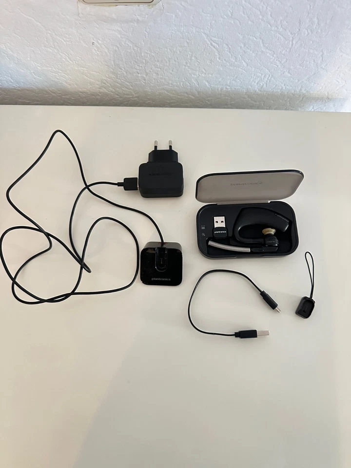 Plantronics Ohrbügel Headset inkl. Ladestation - Bild 4 von 4