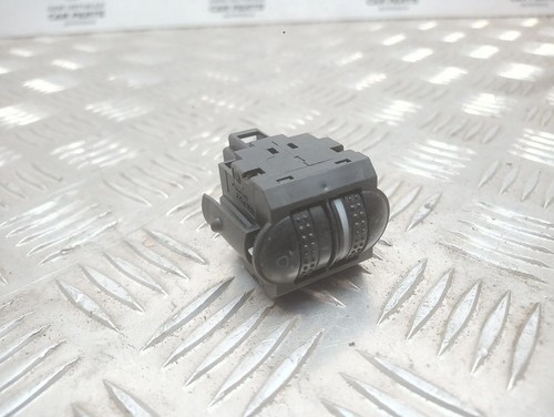 Volkswagen PASSAT B5.5 2001 Schalter Leuchtweitenregulierung 3B0941333 UST108179