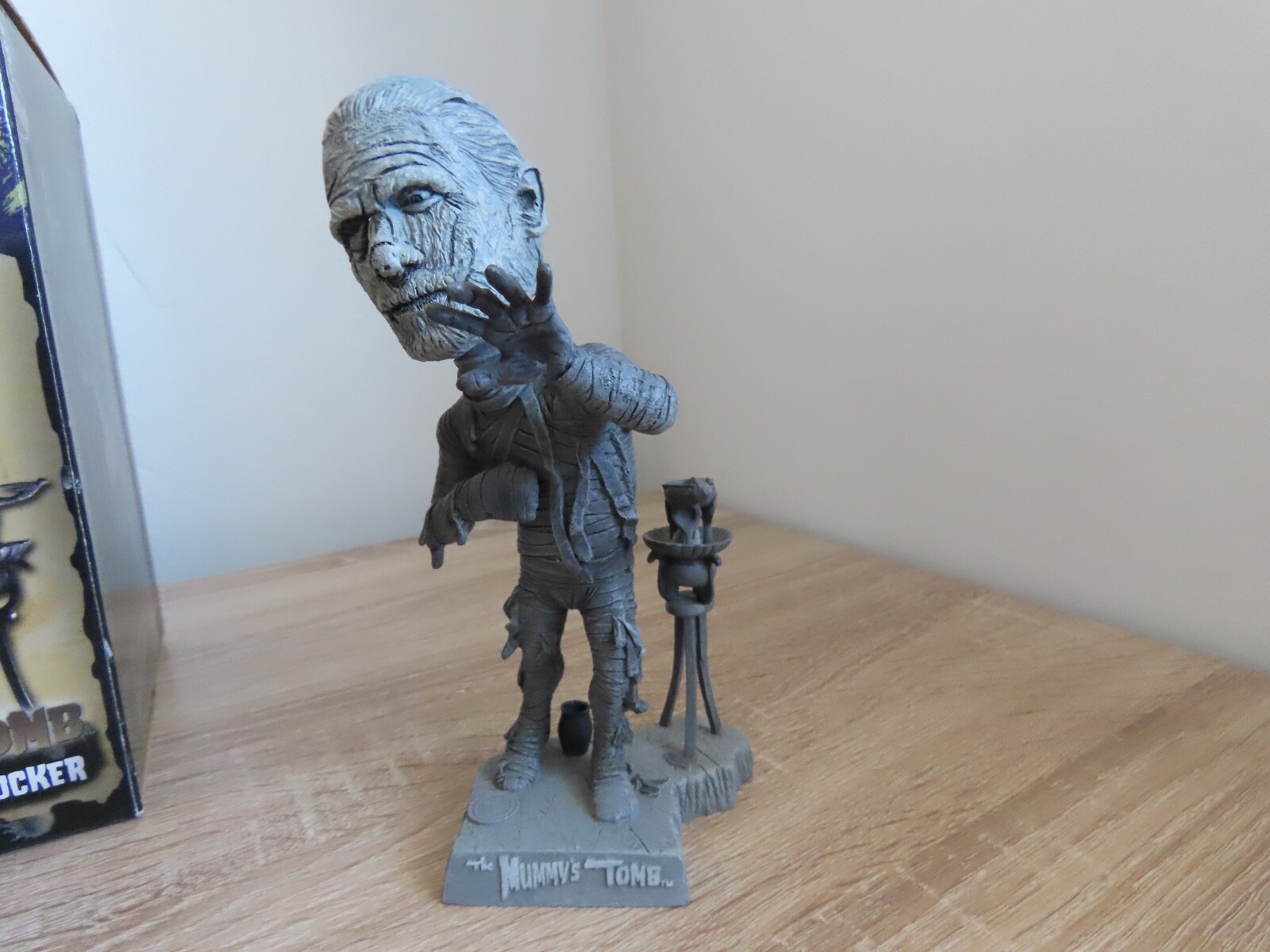 Picture 2 of 10