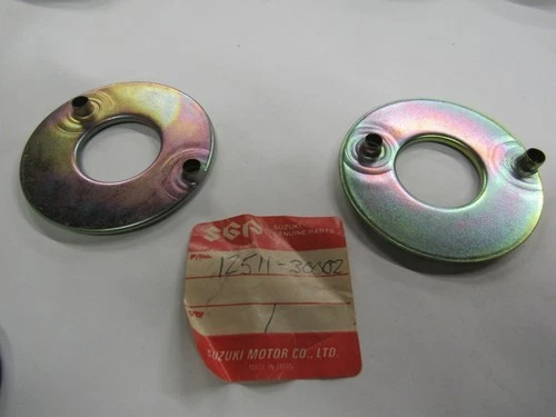 PLATE, OIL GUIDE