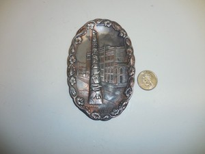 Vintage 4.5” Spelger & Hurlbut Totem Pole Seattle Souvenir Metal Dish or Tray