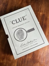 WS Game Company Clue Vintage Bookshelf Edition