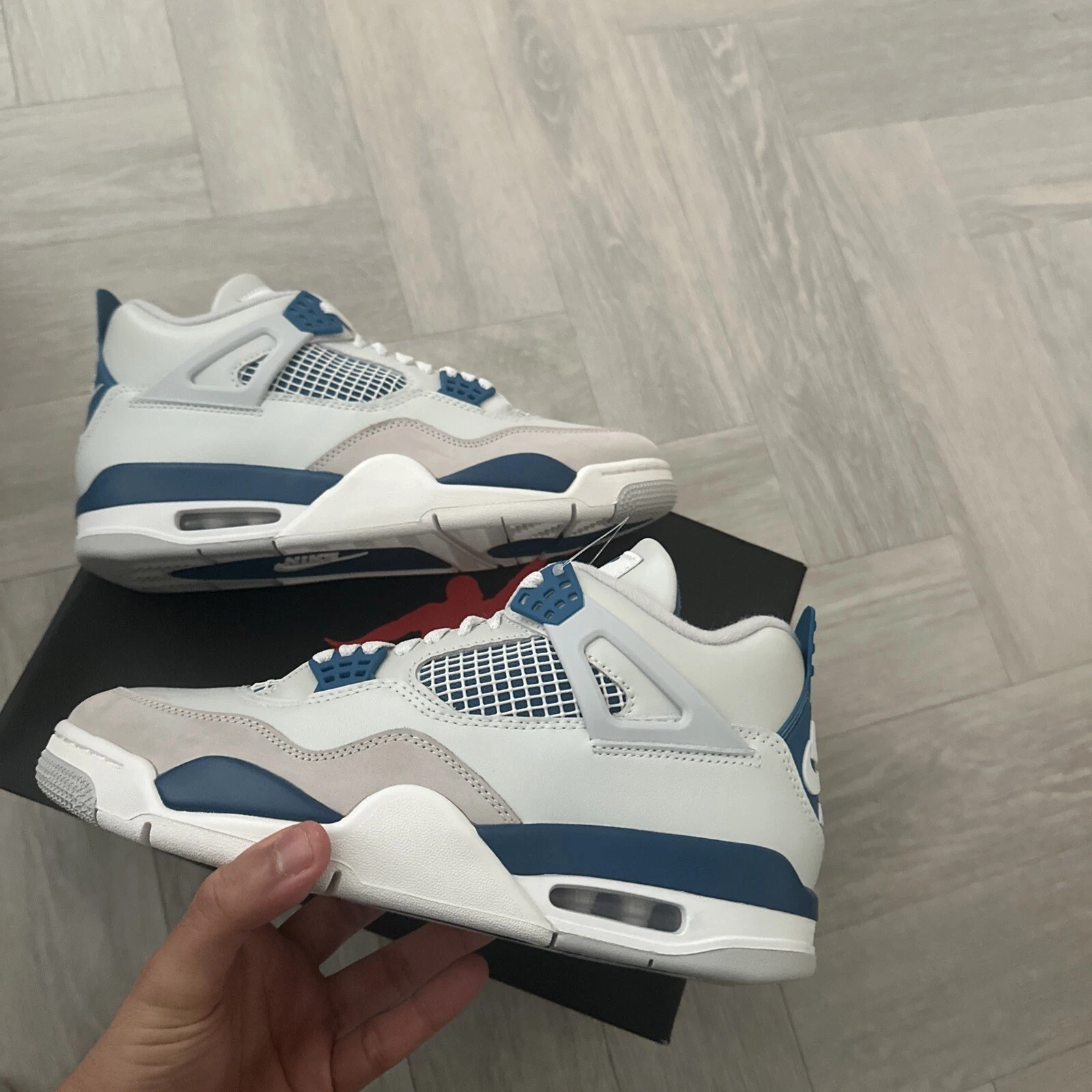 ?⚪️Air Jordan 4 Retro Blu Militare UK8.5 Nuovo Autentico?⚪️