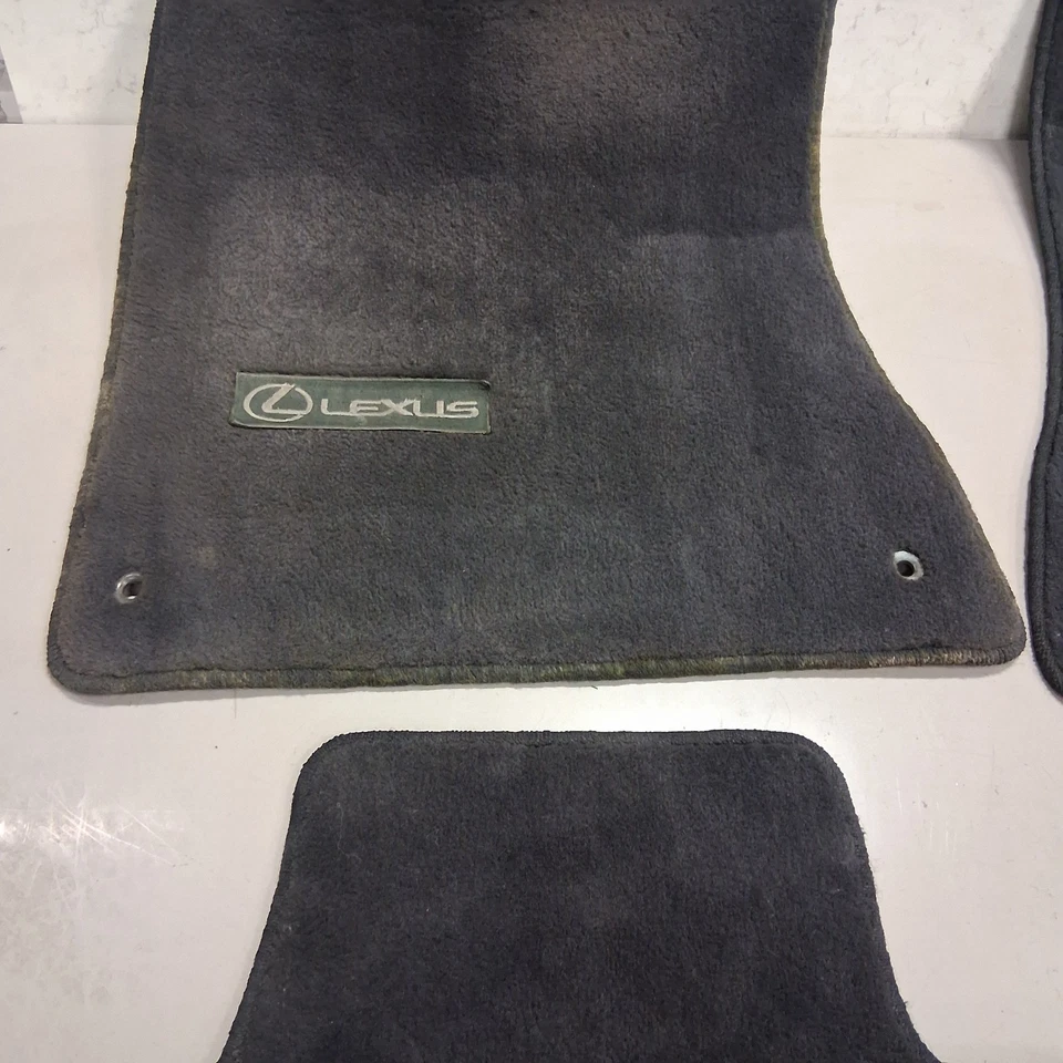 Lexus IS250 IS350 2006-2013 alfombrilla alfombrilla delantera trasera negra conjunto OEM Foto 3 de 4