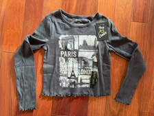 Art Class Girls' Size Medium (8) Long Sleeve Fitted Graphic T-Shirt Paris London
