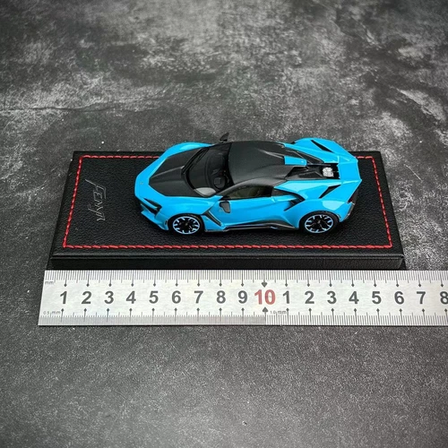 Buonarte 1/43 W Motori Fenyr Supersport modellino auto blu metallizzato - Foto 9 di 11