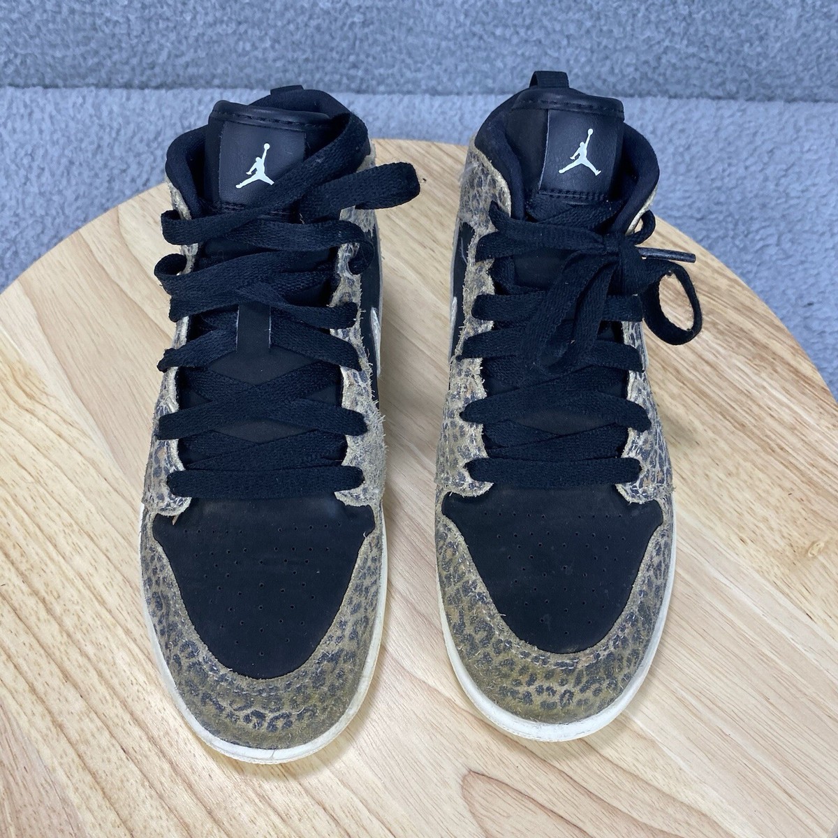 Nike Air Jordan Mid 1 Suede Leopard Sneakers Size 2Y Nike Air Jordan Mid 1 Suede Leopard Sneakers Size 2Y