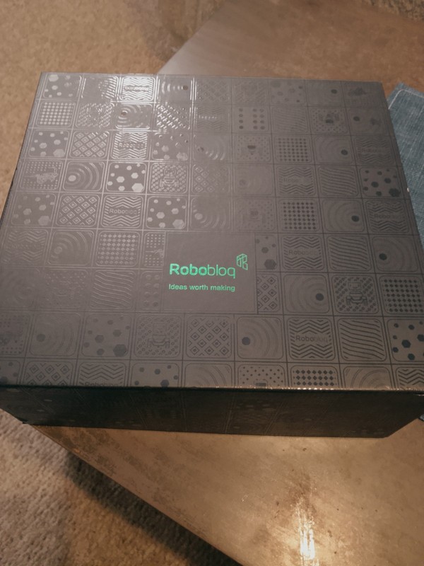 Robobloq Qoopers 6 in 1 Programming Robot Building Kit with Remote Control