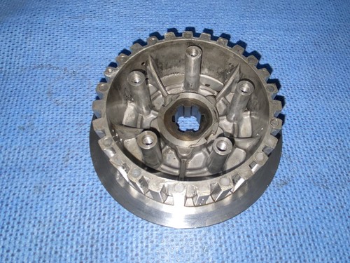 1987 YAMAHA TT 350 Clutch Assembly Primary Hub Boss Pressure Plate Rod Springs - Picture 6 of 11