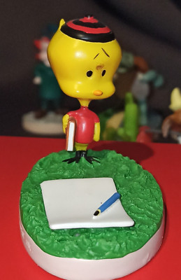 EGGBERT . Cartoon Figur Warner Bros 2003 Looney Tunes Resin Objekt