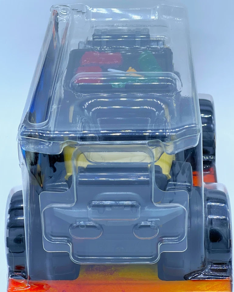 Matchbox Jurassic World Dominion Jeep Gladiator 1:24 Scale - Image 2 of 4