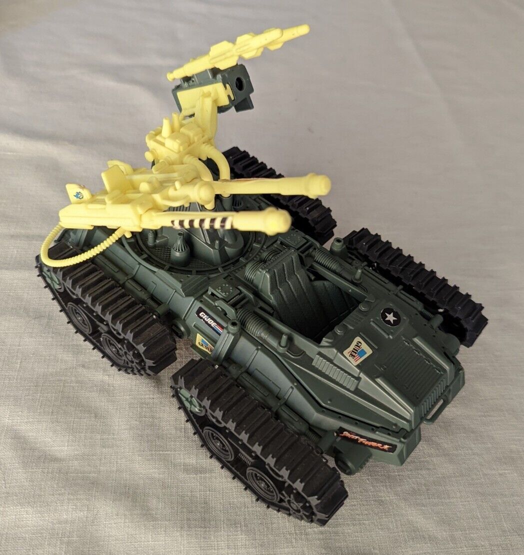 1993 GI Joe Street Fighter II Sonic Boom Tank with Cannon and  2 Missiles