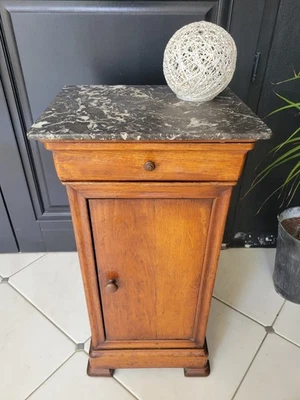 Table de nuit chevet Louis Philipe avec marbre bois de noyer et placage de noyer - Photo 1/3