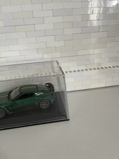 modellino scala 1/43 aston martin v12 vantage modello da collezione con vetrina