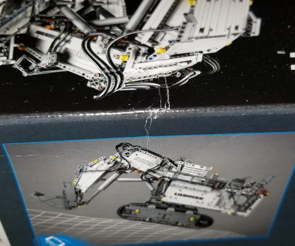 Lego Technic  Liebherr R 9800 Excavator (42100)  New & Sealed - Image 3 of 4