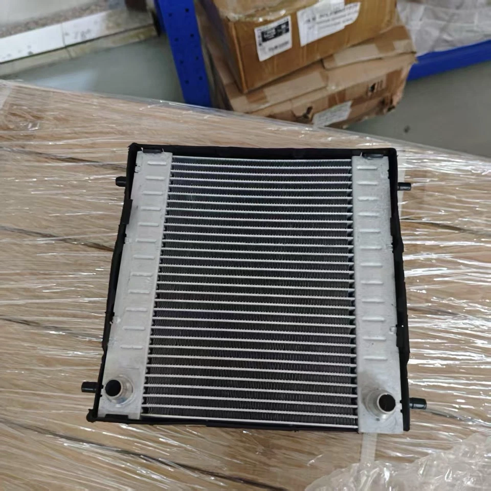 Radiators For F90 M5 F91 F92 F93 M8 17118043655 17118096936 - Image 2 of 4