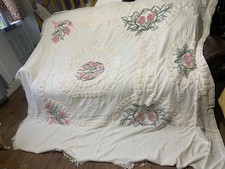 Large Vintage Candlewick Bedspread With Floral Detailing