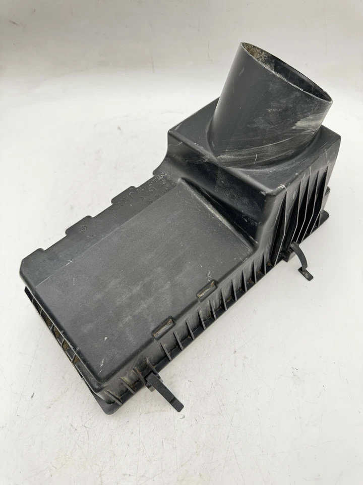 2008 Nissan ALTIMA Air Cleaner Cover Lower Cover 10-194-91-S03 OEM Foto 3 de 4